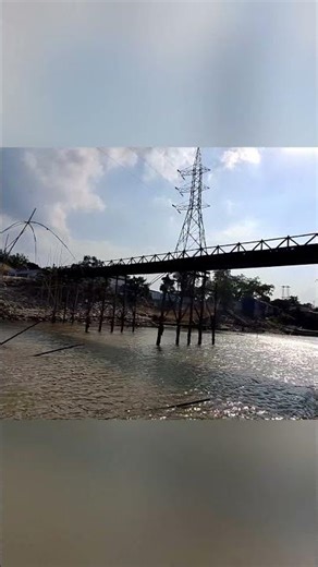 Amazing life 👏 on Brahamputra river in Assam