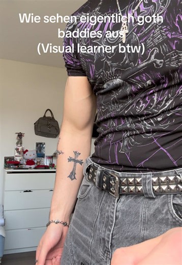 Zeigt mal :) #alternative #fashion #goth #emo #grunge