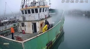 🚨 CCTV captures engine trouble at dawn! A fishing trawler starts leaking smoke after an engine burst — crew shouts echo across the misty harbor 🌫️🚤🔥 A calm morning turns chaotic in seconds. #CCTVFootage #BoatAccident #FishingTrawler #EngineFire #CaughtOnCamera #RealFootage #MarinaScene #ViralVideo #HarborFootage #ShockingMoments #BoatFails #FOLLOW | Vessel Chaos