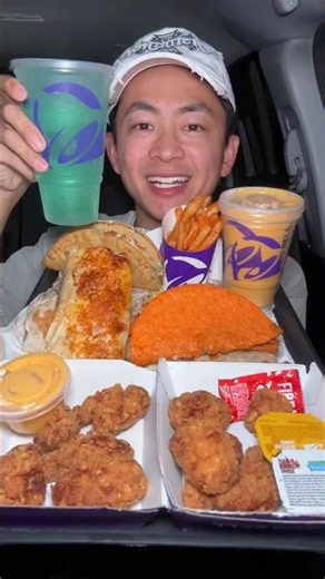 Taco Bell Mukbang 🌮🔥 Grilled Cheese Burrito Nacho Fries & Crispy Chicken ASMR #foodasmr #shorts