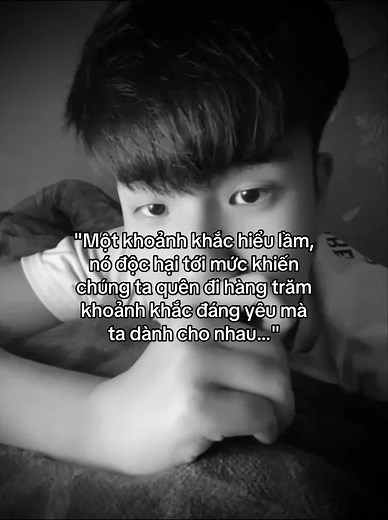 Exploring Texture in Monochromatic Close-Ups