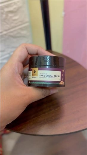 Pilgrim Red Vine Face Cream || REVIEW