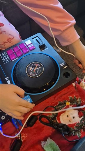 Victoria Ray on Instagram: "Jamie Parsons updated her to her own little set"