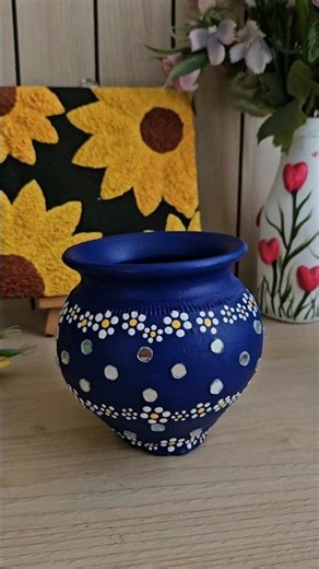 Clay Pot Painting Ideas | DIY Makeover Of Old Clay Pot | How To Paint Clay Pot #diy #art #clayart