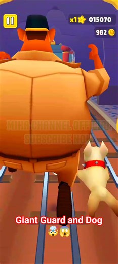 Subway Surfers Jake Trolling Giant Guard and Giant Dog 🤣🤣🤣🤣 #subwaysurfers #gaming #viral #troll