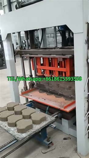 QT4-15 Uganda paver making machine automatic