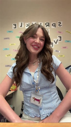 What's in a Substitute Teacher's Lunch? 🍎