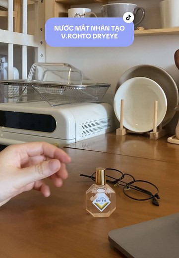 Nước mắt nhân tạo V.Rohto Dryeye: Giải pháp cho mắt khô