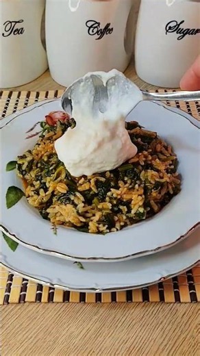 Tam Kıvamında Pirinçli Ispanak Yemeği Tarifi | Turkish Spinach Recipe With Rice