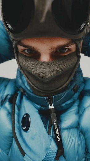 D.D. Shell Puffers Fall/Winter 025 C.P. Company’s urban emblem, reimagined in new seasonal colourways and styling cues.Designed for warmth and comfort, defined by the unmistakable Lens and Goggles. Now available at cpcompany.com and our flagship stores. Link in bio. | C.P. COMPANY