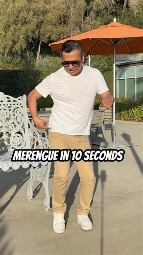 Learn merengue in 10 seconds 💃 Save this and try it tonight. #merengue #latinsong #clasesdebaile