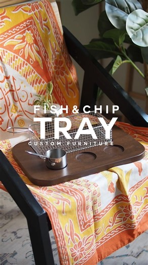 Fish & chips, served right. 🐟🍟 Solid rubberwood tray, fully stained in rich mahogany 🤎 Simple. Solid. Handcrafted. #FineGritStudio #SolidWood #MahoganyFinish #Handcrafted #Woodworking