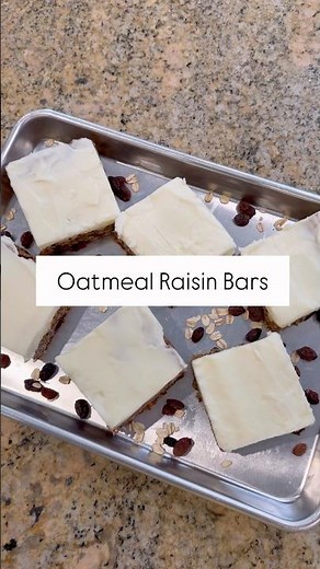 Oatmeal Raisin Bars