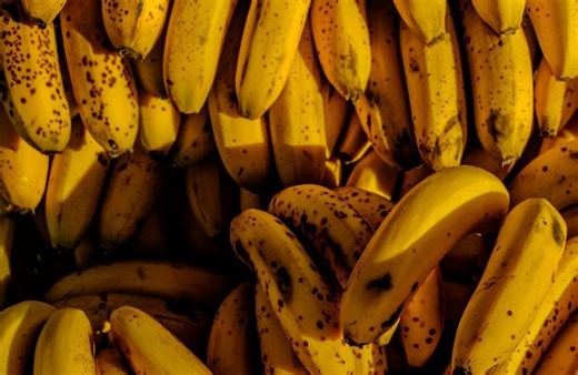 Voici la recette du gâteau à réaliser lorsque vous avez des bananes trop mûres - Elle à Table