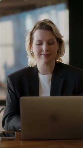 Top Trending LinkedIn Topics Today