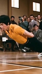 Bruce Lee one hand two fingers push-up | 민정호