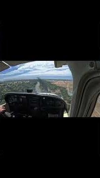C172P Straight-In Gusty Winds Approach & Landing Runway 28L KMOD #4k #aviation