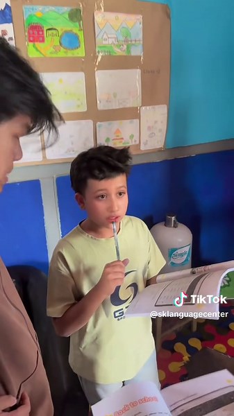 ဒီနေ့ သားသားမီးမီးတို့SKမှာ ဘာတွေလုပ်ခဲ့ကြလဲ?🤔 ပျော်စရာကောင်းတဲ့Activityတွေလုပ်ရင်း သူငယ်ချင်းတွေနဲ့အတူ တက်ကြွနေကြတဲ့ ကလေးတို့ရဲ့ တစ်နေ့တာ✨။ #educationmatters #happylearning #SK_Classroom #skenglish #kidsboxseries