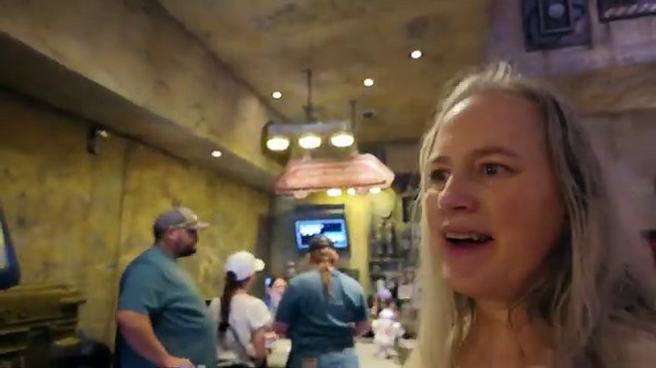 I Built a unusual BB-unit at the Droid Depot in Star Wars: Galaxy's Edge, Disneyland