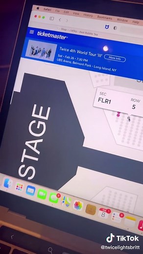 literally not me ab to cry I’m so excited #twice_tiktok_official #twice #once #fypシ #트와이스 #twicetour #twicetour2022 #concert #twicefyp #kpop #kpopfan