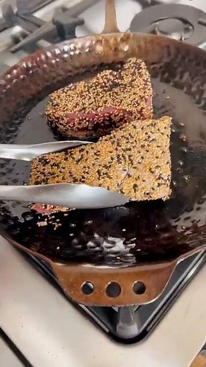 Gordon Ramsay Inspired Seared Sesame Ahi Tuna II Kalejunkie
