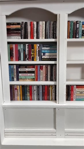 Tiny books, quiet joy. Sometimes that’s all you need. 📚 | Ken Trappers