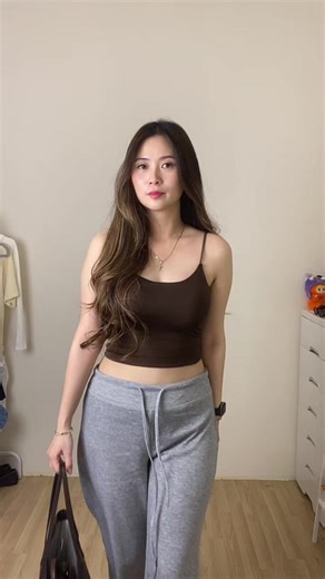 Stylish Tank Top Outfits for Women