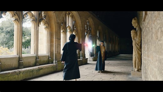 "魔杖向上，终极守护，魔杖向下，万咒皆终”在这个ai盛行的年代，我们老辈子艺术家还在坚持实景拍摄