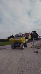 Wacker Neuson ’s nya Dual View Dumper DV125 är en riktigt blickfångare. Gillar du den lika mycket som vi gör? #WackerNeuson #allittakes #DualViewDumper #Construction Equipment. Mer info: https://www.wackerneuson.com/northerneurope/se/produkter/dumprar/dual-view-dumper/dual-view-dumper-dv125 | Maskinkanalen