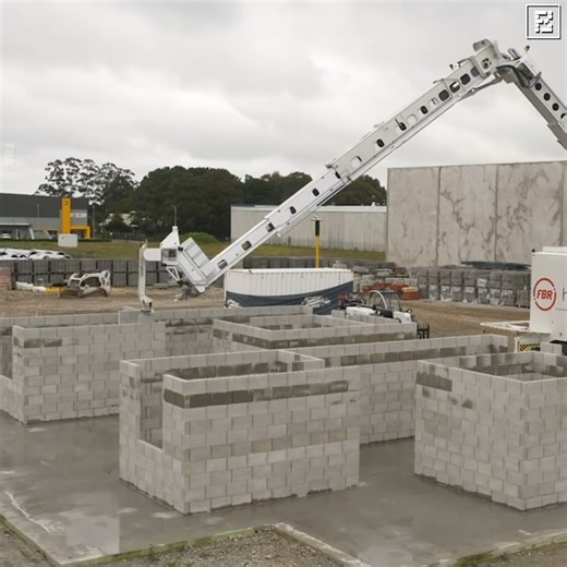 Bricklaying Robot Builds Houses 3x Faster Than Humans. | Fossbytes