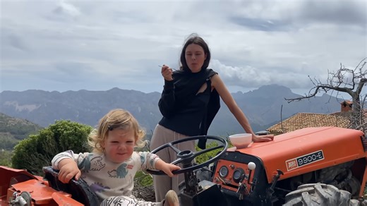 Emilia’s muscle growth journey