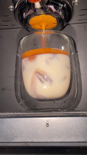 Espresso Shot เครื่องชงกาแฟ Cosmo CUBE #coffee #espresso #shorts #barista #latteart #youtubeshorts