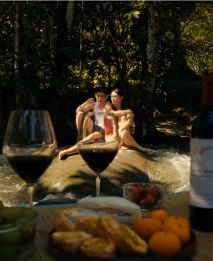 A micro short film for Penfolds🍷🐟~ Our last project of 2025 brought us to the river This was one of those shoots with minimal equipment thanks to the fully outdoor setting. It was a fun challenge to work around the many uncontrollable elements. Shot & produced by us! #arjafilms #filmmaking #penfolds #microshort #shortfilm