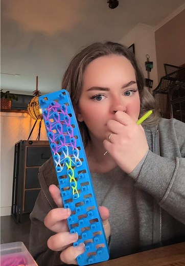 How to Make Rainbow Loom Bracelets: A Step-by-Step Guide