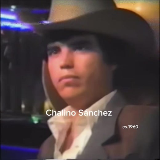 Gracias por 400 followers. Sorry for being inactive. Be safe everyone. #chalinosanchez #400folllowers #chalinosanchezreydecorrido #chalinosanchez👑👑 #foryou