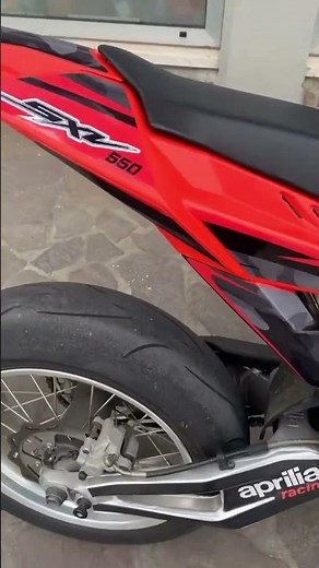 Aprilia SXV 550 on SilMoto exhaust