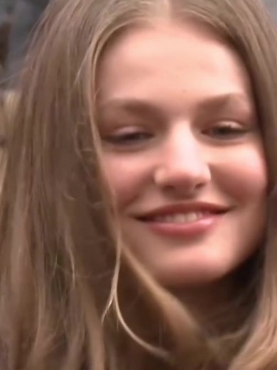 Princess Leonor's Stunning Smile Revealed - The End of Orthodontic Treatment!