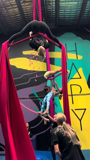 HAPY Studio Aerial Silks Hoop Trapeze on Instagram: "🎪 ASHTON'S CIRCUS IS IN TOWN !! 🎪 And their amazing performers stopped by HAPY for a meet and greet and training session with the HAPY Youth Troupe 🤸🏻‍♀️ We got all the inside knowledge of life within the circus 🤹‍♂️ It was such a thrill to train beside these professional performers 🌟 We can't wait to see them in action under the big top next week in Tweed AND... There's still chances for YOU to win a DOUBLE PASS to their show - Simply m