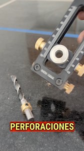 Para la apertura de puertas sin jaladera mira como instalar Push Open para puerta con esta plantilla de carpintería el instalador de pernos de InovaTools, es fácil rápido de instalar y sin riesgo de romper la melamina #elcarpientero #pushopen #puertasinjaladeras #puertasparacocina #instaladordepernos #plantillasdecarpinteria | El Carpientero