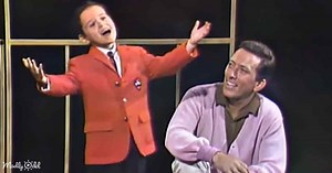 Donny Osmond makes his debut at age five on ‘The Andy Williams Show’