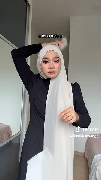Tutorial Tudung: Stylish Shawl Techniques for Raya