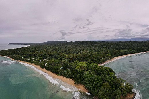 Snorkeling in Costa Rica Caribbean & Pacific Coast