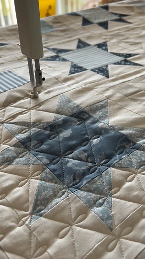 Melissa Kelley on Instagram: "Argyle Loops digital panto . Available on our website www.sewshabbyquilting.com . #quilting #quilts #sewshabbyquilting #sewshabby #quilter #longarmquilting #makers #sew #thread #batting #quilt #sewshabbyquilting #quiltersofinstagram #melissakelleyquilting #satisfyingvideos #satisfying #asmr #modernquilting #oddlysatisfying #ssqdesigns #edgetoedgequiltingdesign #pantopraph #quiltingpanto #panto #pantosale #digitalquilting #IQ #intelliquilter #apqs #apqsmillie30"