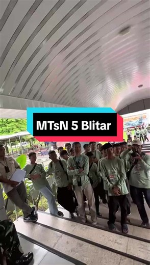 Salam Pariwisata 👋 Hari ini Tanggal 18 Januari 2026, Rombongan MTsN 5 Blitar Berkunjung ke Museum Dirgantara🥰 With Ferrari Tour Kediri 🤗 U can join with us. Ferrari Tour Kediri🤗 📞 : 62 857-9029-0664 🏢 : Perum. Rei Harmoni Blok A-11 Branggahan Ngadiluwih Kab. Kediri #mtsn5blitar #mtsn5blitargoestojogja #jogja #ferraritourkediri #travelkediri