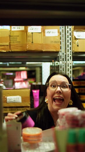 13 reactions · 9 comments | Nós somos a Virtual Make ✨ Seu fornecedor de maquiagens seguro, confiável e com entrega em todo o Brasil. Quer um desconto especial pra comprar no atacado?  Digite “QUERO” e receba! #quero #fornecedormaquiagem #revendamaquiagem #make #distribuidorademaquiagem | Virtual Make | Facebook