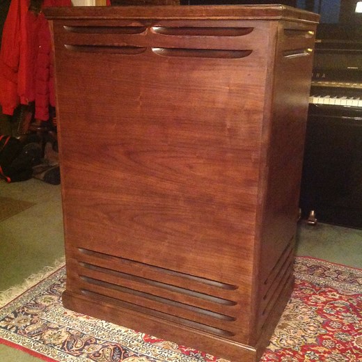 Leslie Model 147 Dual-Speed Rotating Speaker Cab | Reverb