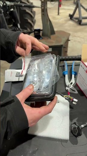 Nowość! Uniwersalne lampy przednie LED CR-3024 ⚡️