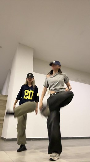 Amazing Slowed Dance Velocity Challenge ft. Justin Bieber Confident Dance TikTok