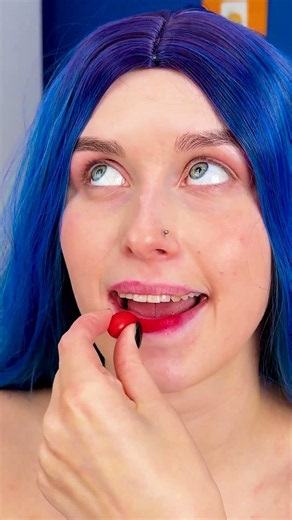 تحدي الماكياج بالحلوى اللذيذة! 🍬✨