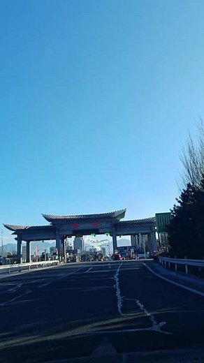 工地巡查，我们注重每一个细节，一块石膏板我们也要把它修到精致再安装#石膏板吊顶施工工艺 #全屋整装